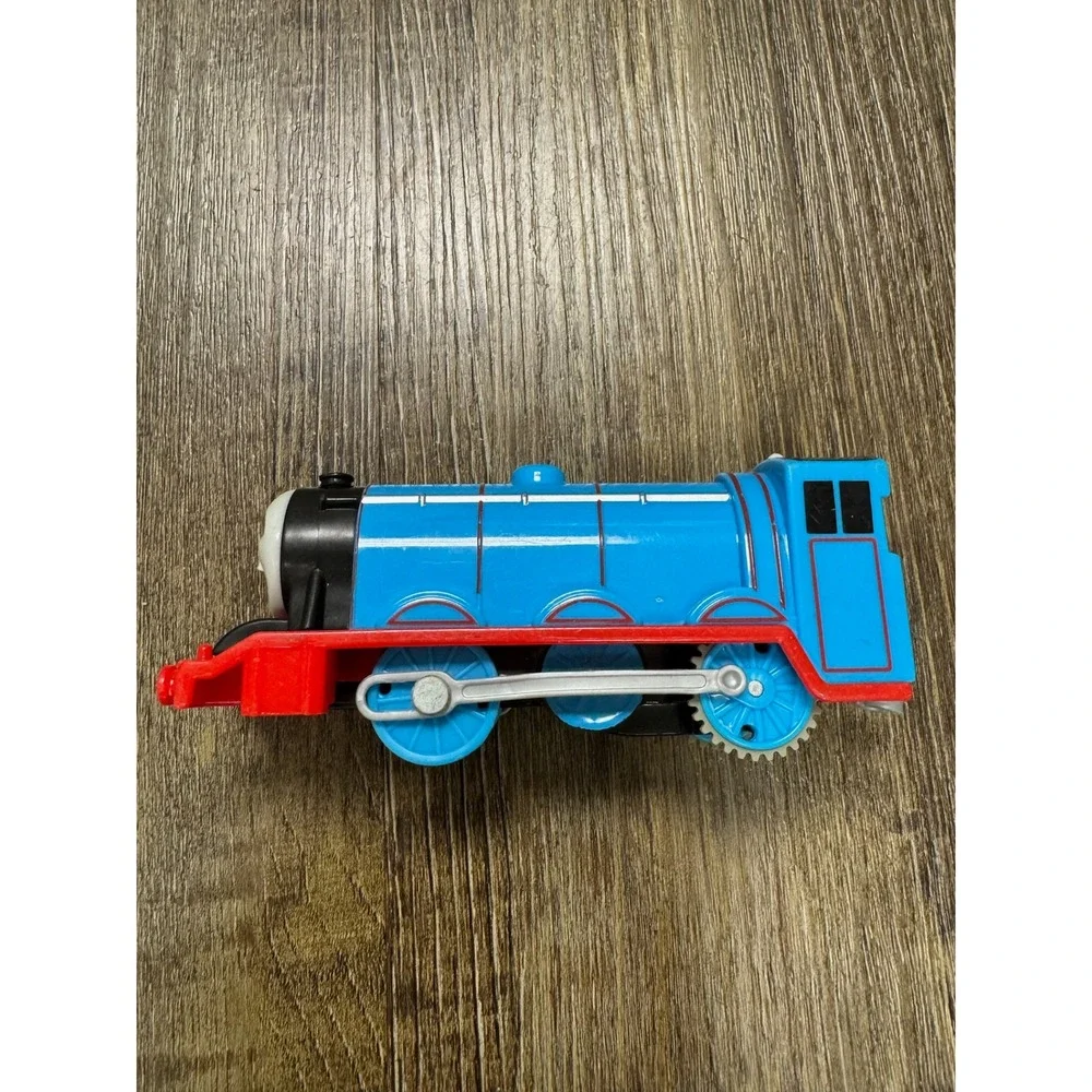 Mattel Thomas & Friends TrackMaster Gordon Motorized Blue Train Engine 2013